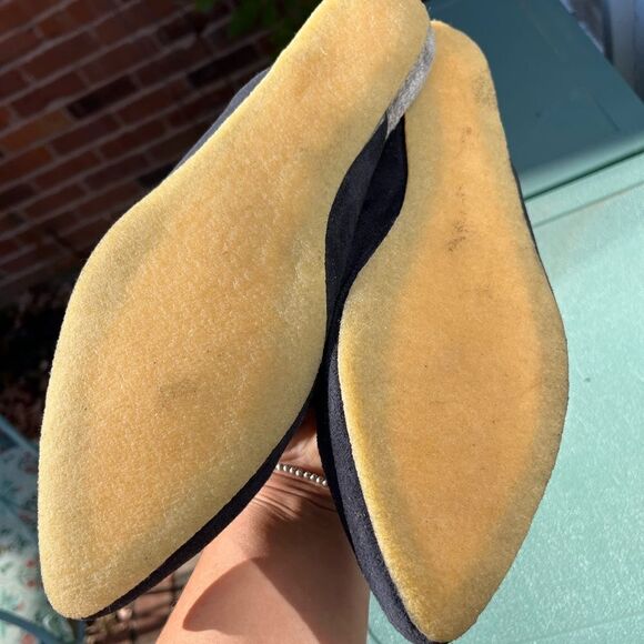 Anthropologie Laidback London Handmade Velvet Beaded Mules NWT - Picture 2 of 8